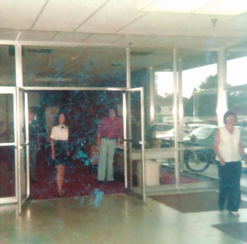 Dort Mall Cinema - Entrance (newer photo)